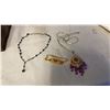 Image 7 : VINTAGE WOODEN JEWLERY CASE WITH CONTENTS