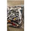 Image 5 : BAG OF CORKSCREW BOTTLE OPENERS