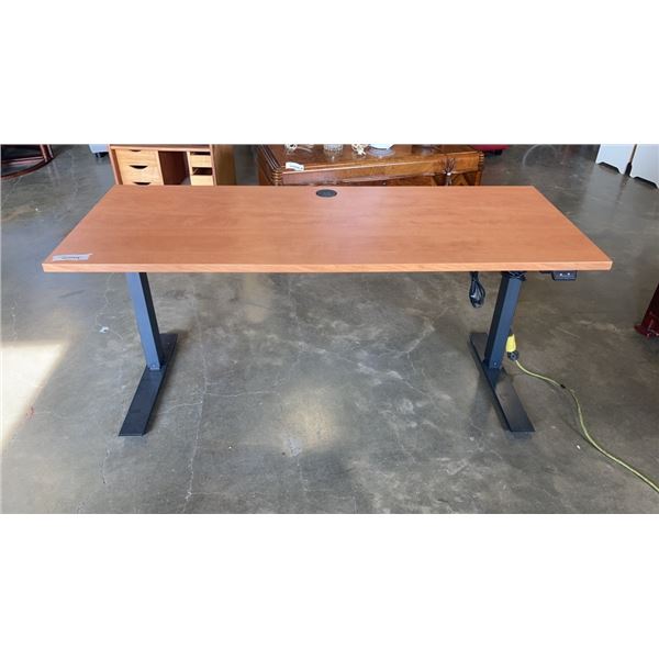 ELECTRIC LIFT DESK 60  X 24  WORKING