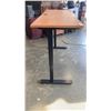 Image 7 : ELECTRIC LIFT DESK 60" X 24" WORKING