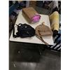 Image 1 : 2 PURSES AND SLEEPING BAG
