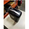 Image 2 : INSIGNIA 6-SHEET CROSS CUT SHREDDER TESTED AND WORKING, RETAIL $49