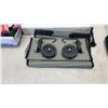 Image 5 : TABLET SLEEVES, NEW PUZZLE, MICROPHONE, 2 PAIRS OF JEANS SIZE 3 AND SIZE 34