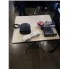 Image 1 : 4 RADIOS REALISTIC, SONY, LLYOD'S AND JVC WITH AUDIO CORDS
