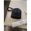 Image 2 : 4 RADIOS REALISTIC, SONY, LLYOD'S AND JVC WITH AUDIO CORDS