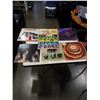 Image 1 : LOT OF RECORDS 2 BEETLES RECORDS AND 2 ROLLING STONE RECORDS AND 2 OTHER