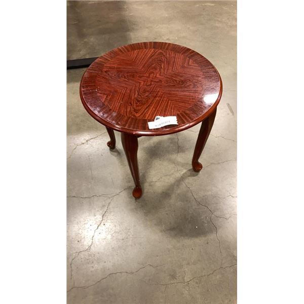 1 ROUND ENDTABLE