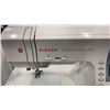 Image 4 : SINGER QUANTUM STYLIST 9960 SEWING MACHINE