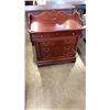 Image 1 : LEXINGTON 4 DRAWER DRESSER