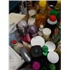 Image 2 : TRAY OF SHAMPOO SOAP AND COLOGNE