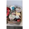 Image 5 : 2 BOXES OF KITCHEN WARE