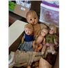 Image 2 : TRAY OF VINTAGE DOLLS