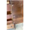 Image 3 : ANTIQUE DRESSER