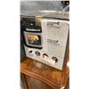 Image 3 : BELLA PRO SERIES TOUCHSCREEN AIR FRYER PIZA OVEN WITH ROTISSERIE - TESTED WORKING, RETAIL $299