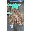Image 4 : 3 NEW STAR WARS BABY YODA PLUSH BLANKETS WITH HOOD
