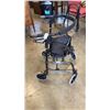Image 2 : NEXUS FOLDING WALKER