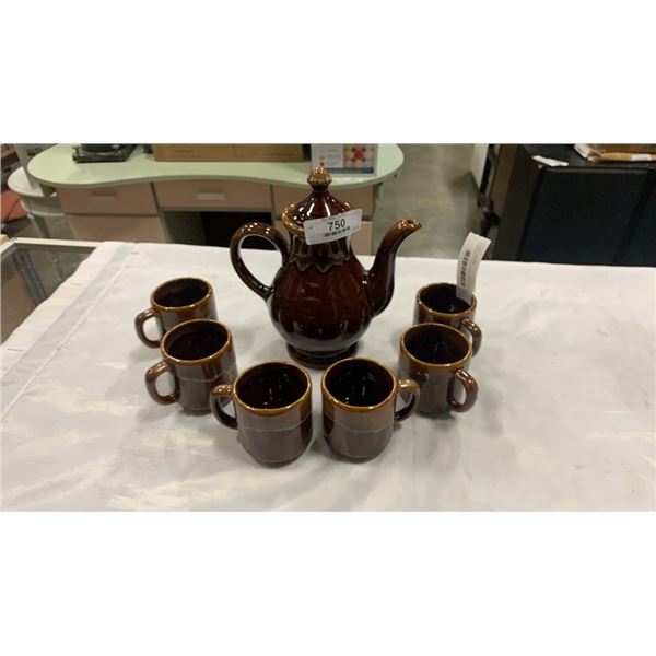 MID CENTURY POTTERY TEAPOT AND 6 MUGS