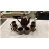 Image 1 : MID CENTURY POTTERY TEAPOT AND 6 MUGS