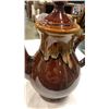 Image 7 : MID CENTURY POTTERY TEAPOT AND 6 MUGS