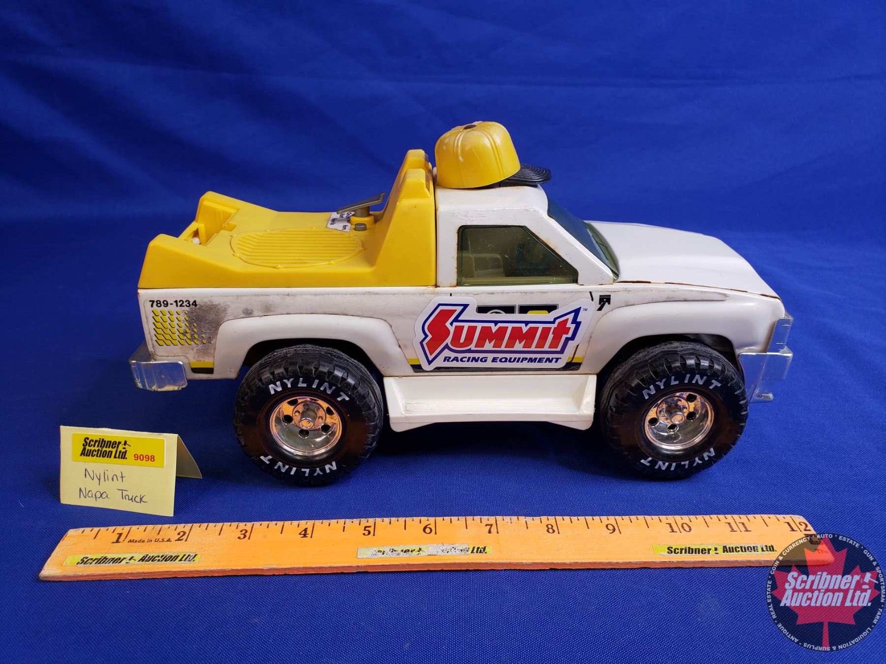 NYLINT Napa Delivery Truck 6 H X 12 L X 5 3 4 D SEE PICS nylint-napa-delivery-truck-6-h-x-12-l-x-5-3-4-d-see-pics