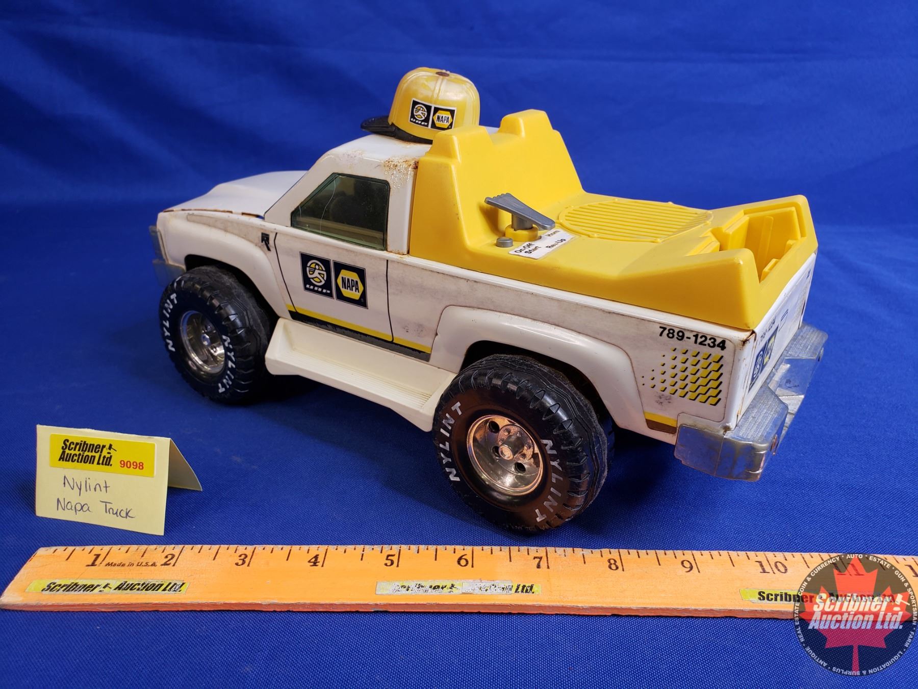 NYLINT Napa Delivery Truck 6 H X 12 L X 5 3 4 D SEE PICS nylint-napa-delivery-truck-6-h-x-12-l-x-5-3-4-d-see-pics