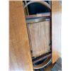 Image 2 : Mid Century Modern Kitchen Table