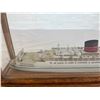 Image 2 : Boat Model in case