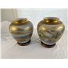 Image 3 : 2 vases with wood bases