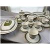Image 2 : Royal Doulton "Rondelay" Set - 6 place settings