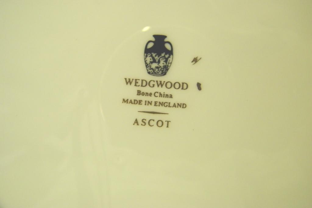 Wedgwood Bone China Ascot Dish Set 88 Pieces