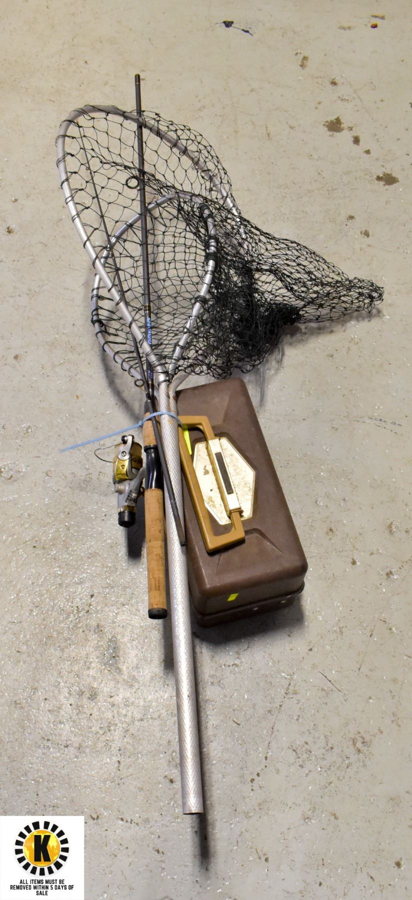 Tackle Box Netting FISHERMANS LOT; ROD, 2 NETS & TACKLE BOX