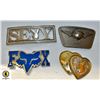 Image 1 : BOX W/ 4 TRENDY BELT BUCKLES