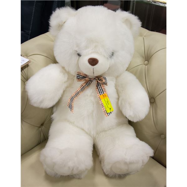 LARGE WHITE TEDDY BEAR