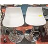 Image 1 : 2 HYDRAULIC BAR STOOLS - 1 HYDRAULIC BROKEN AS IS