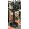 Image 1 : HONEYWELL "QUIET SET" FLOOR STANDING FAN -