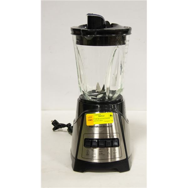 HAMILTON BEACH BLENDER W/GLASS PITCHER