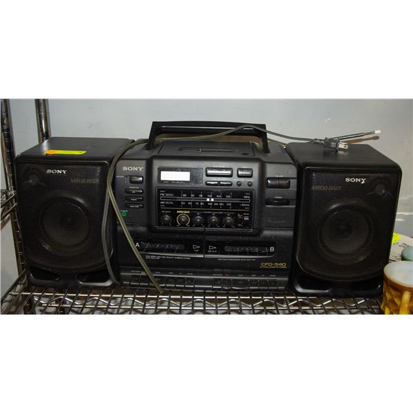 SONY BOOM BOX RADIO CD & DUAL CASSETTE PLAYER