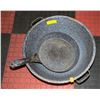 Image 1 : VINTAGE BLUE ENAMEL DOUGH BOWL & QUICK HEAL