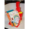 Image 1 : VINTAGE DR.SEUSS BOOK STAND WITH BOOKS-ESTATE
