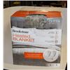 Image 1 : BROOK STONE SIZE: QUEEN 84 X 90 HEATED BLANKET