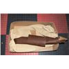 Image 1 : BOX WITH 3 "WEAVER LEATHER"