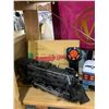 Image 2 : "Snowpiercer" Toy train w/ flag & white napkins (all screen played)
