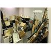 Image 1 : Room lot of set Dec items - includes table lamps / garbage bins / floor lamps / stainless steel sink