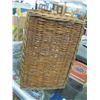 Image 3 : HANDLED BASKET