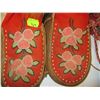 Image 2 : PAIR OF BEADED MOCCASINS