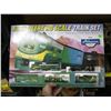 Image 1 : JOHN DEERE HO SCALE TRAIN SET IN BOX