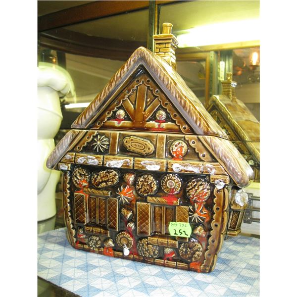 GINGERBREAD HOUSE COOKIE JAR