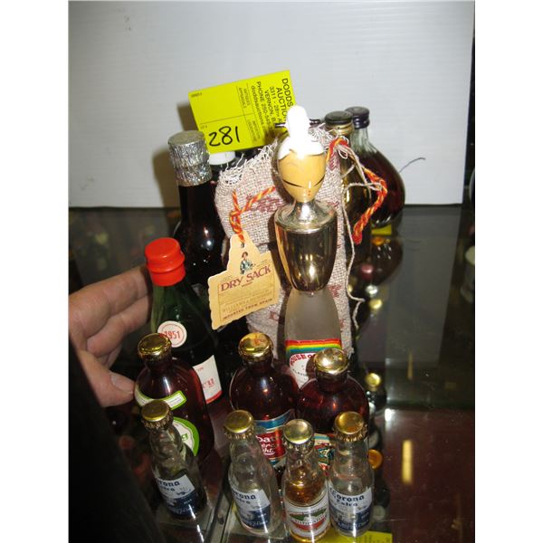 1 LOT OF COLLECTOR MICRO MICKEY BOTTLES