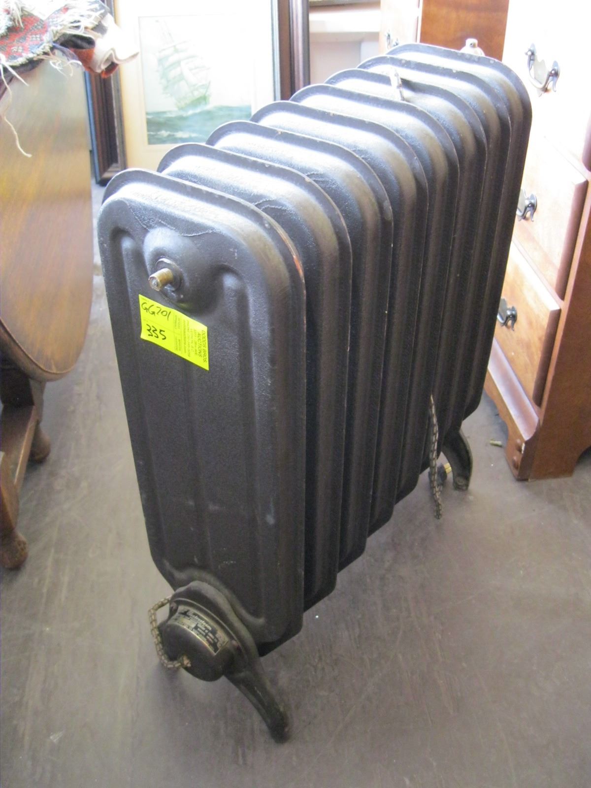 ANTIQUE STEAM RADIATOR - Dodds Auction
