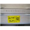 Image 2 : 2 WHITE VINTAGE SAMSONITE SUITCASES
